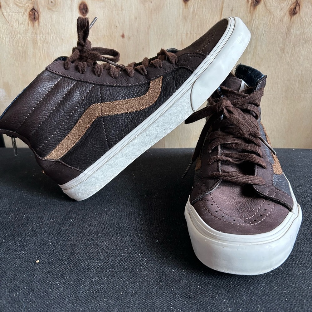 Vans Men's Dark Brown High-Top Sneakers
